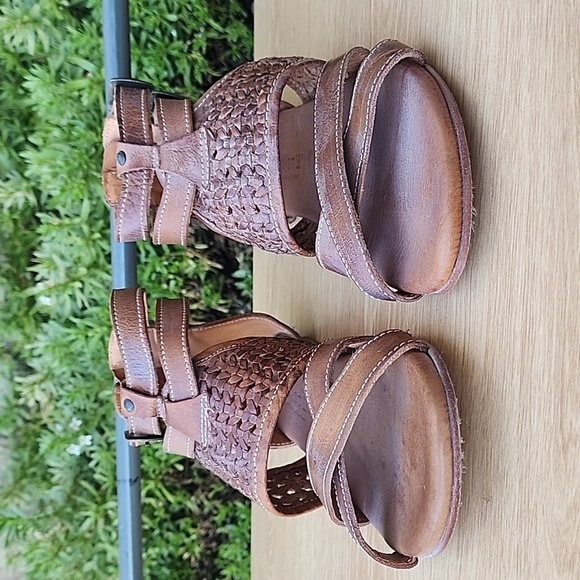 Bed Stu Capriana Gladiator Distressed Leather Sandals Size 6.5 - Picture 2 of 12